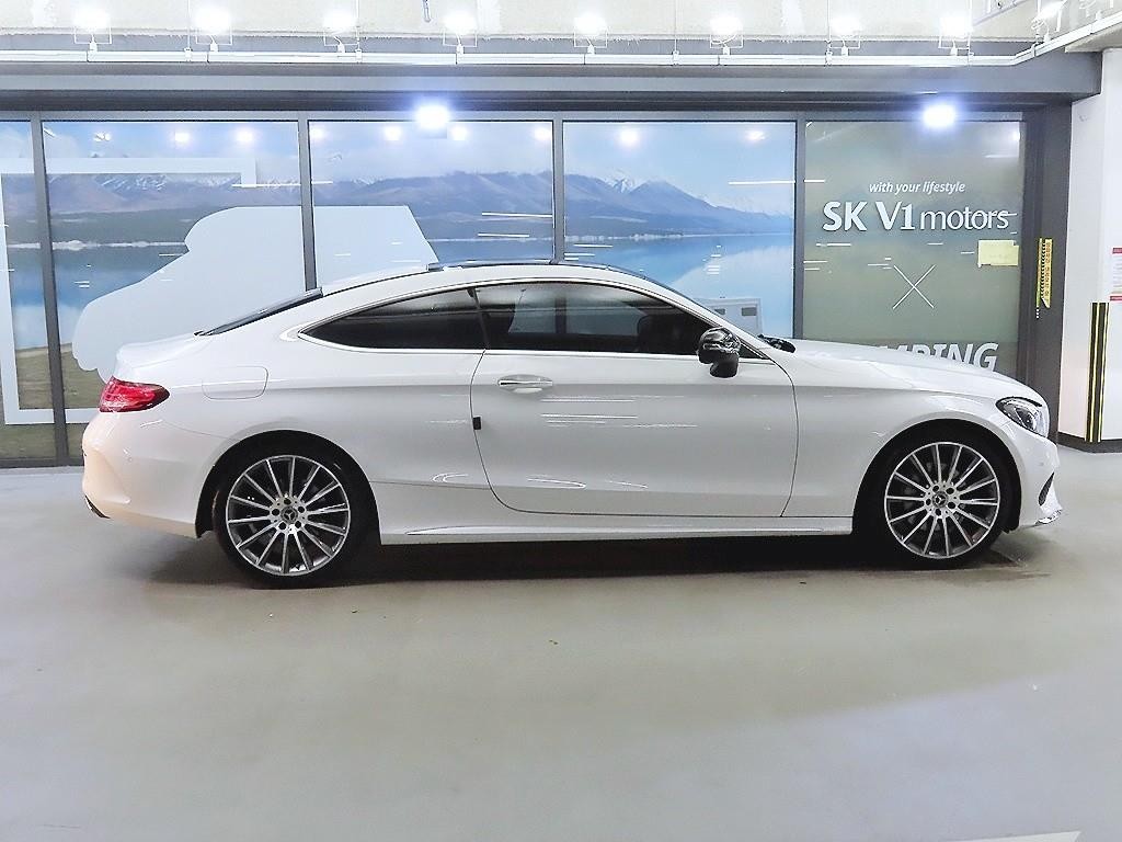 벤츠 C 클래스 C클래스 W205 C200 쿠페 이미지 3