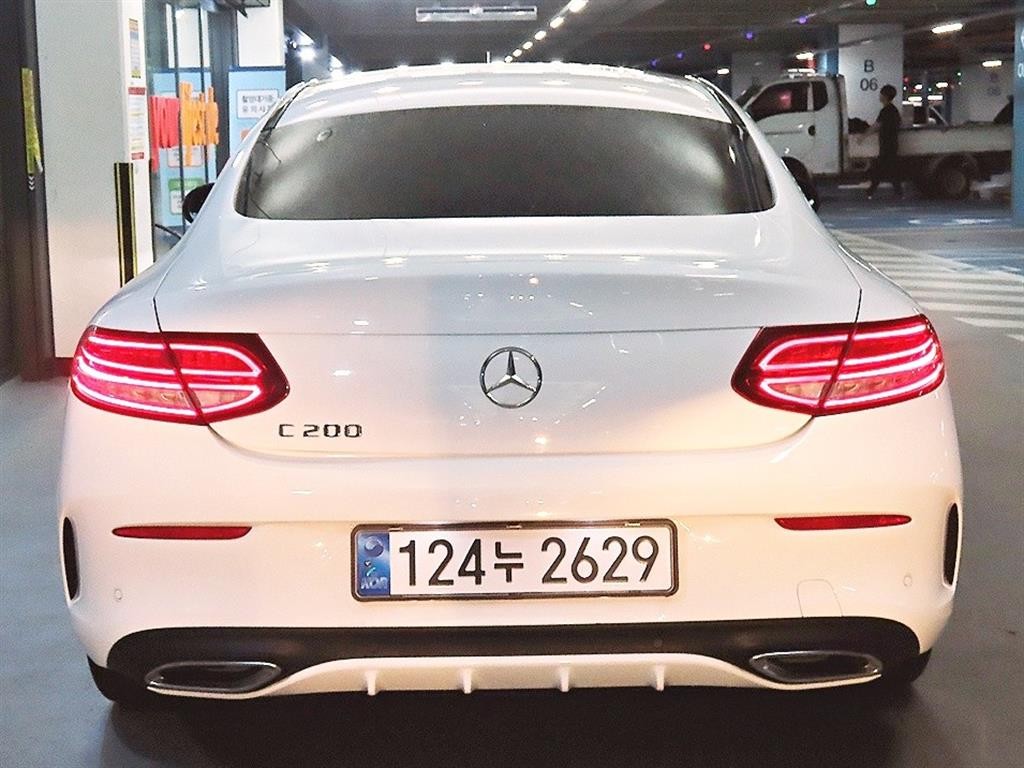 벤츠 C 클래스 C클래스 W205 C200 쿠페 이미지 5