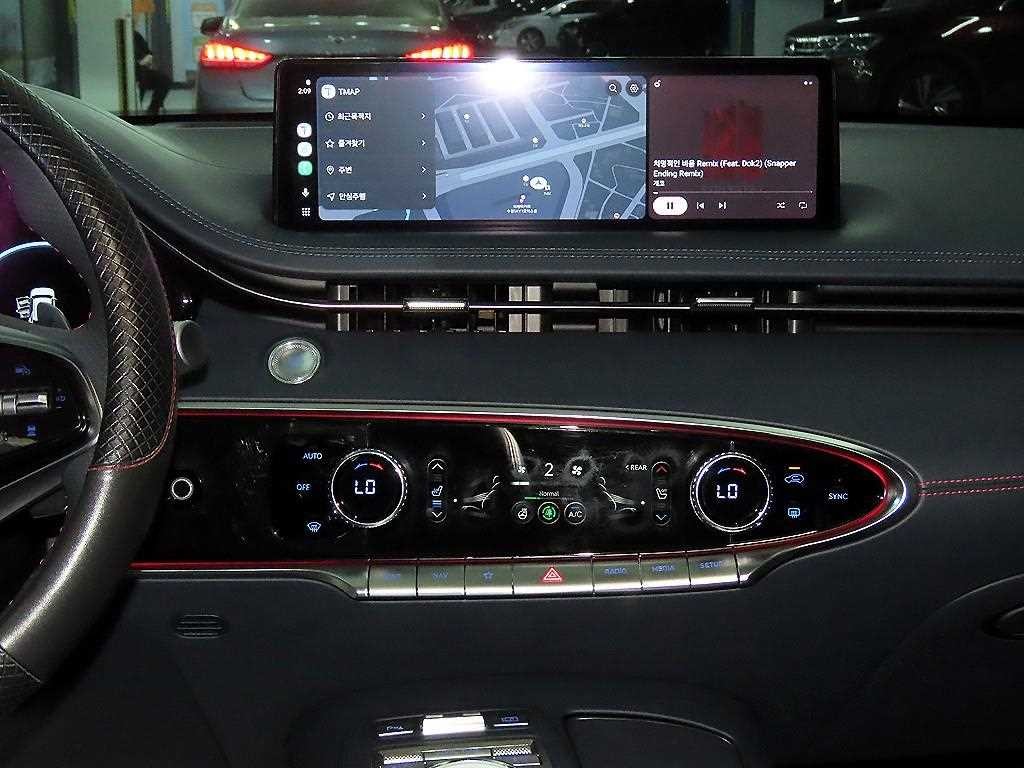 제네시스 GV70 2.5T 가솔린 AWD 스포츠 이미지 11