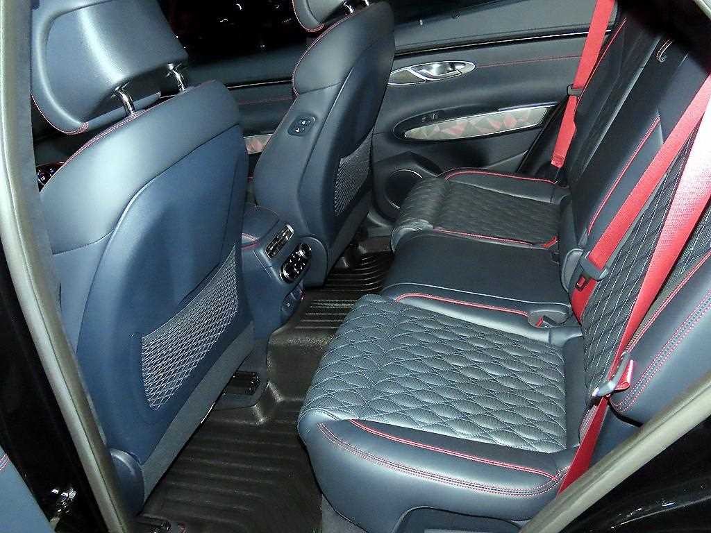 제네시스 GV70 2.5T 가솔린 AWD 스포츠 이미지 7