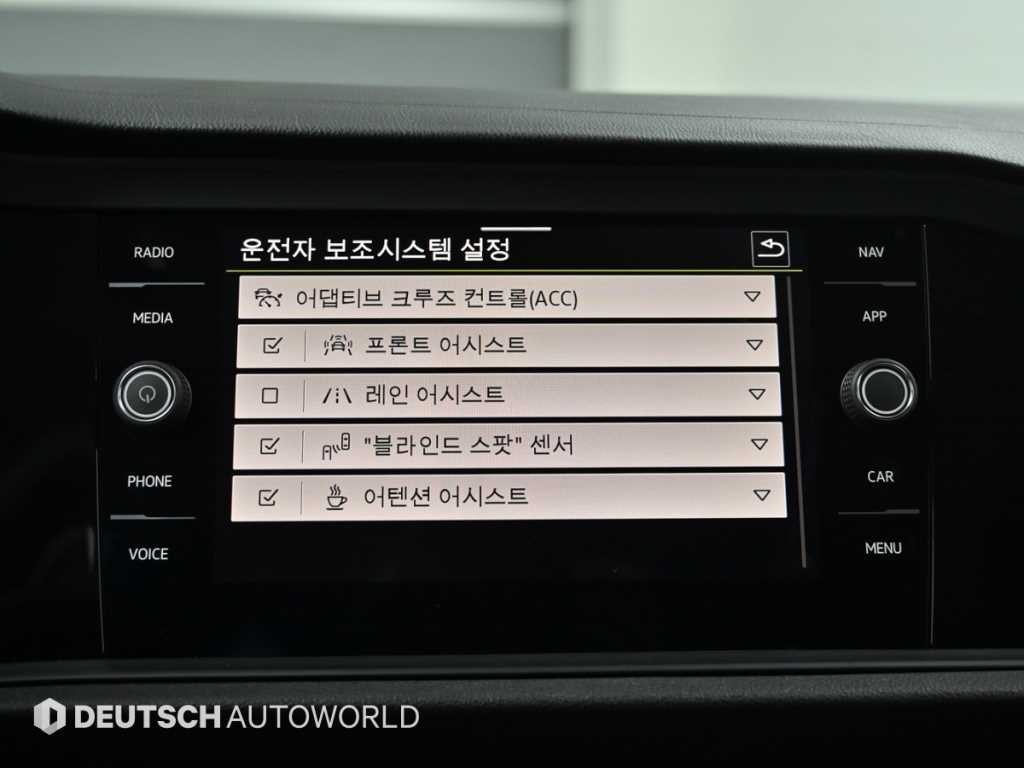 폭스바겐 제타 올 뉴 제타 1.4 TSI 프리미엄 이미지 16