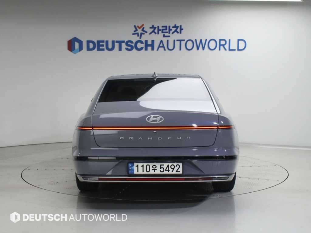 현대 그랜저 그랜저 (GN7) 가솔린 2.5 2WD 프리미엄 이미지 4