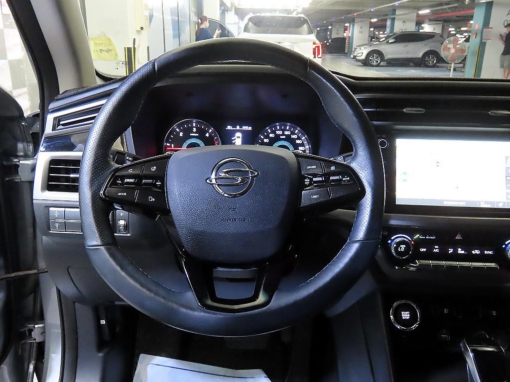 KG모빌리티(쌍용) 코란도 뷰티풀코란도 2WD 디젤 1.6 C3 플러스 이미지 8