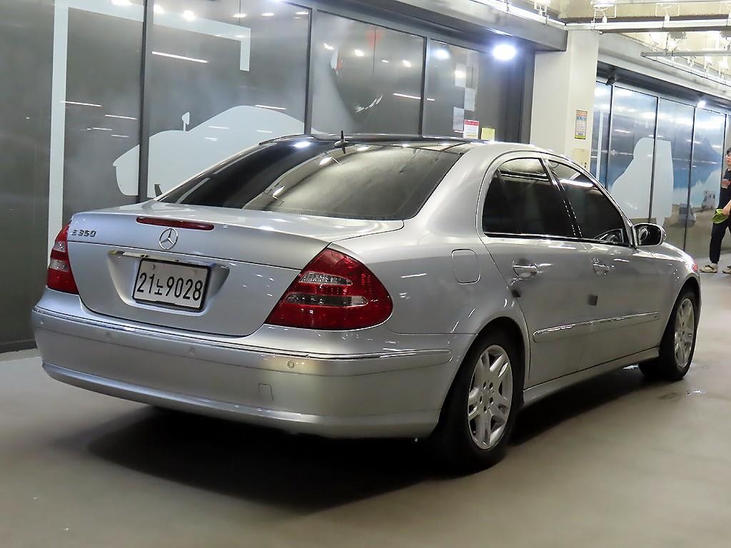 벤츠 E 클래스 E-클래스 E350 이미지 4