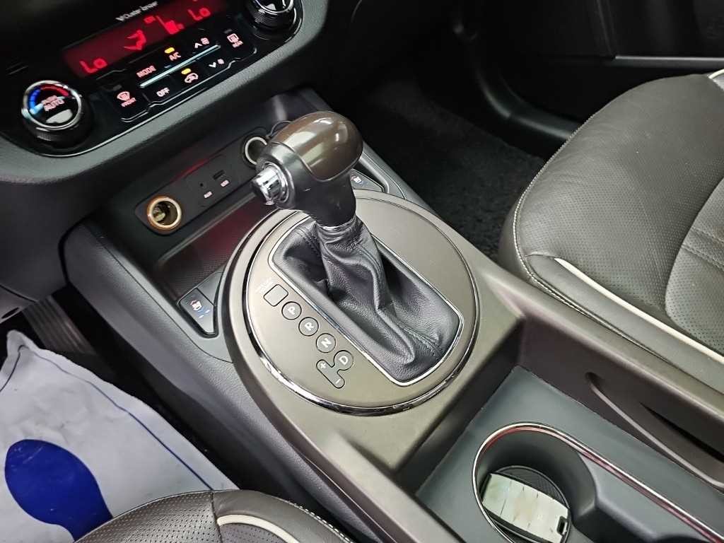 기아 스포티지 더 뉴 스포티지 R 디젤 2WD 프레스티지 이미지 8
