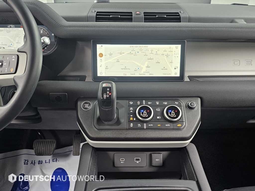 랜드로버 디펜더 디펜더 (L663) 110 D250 SE 이미지 14
