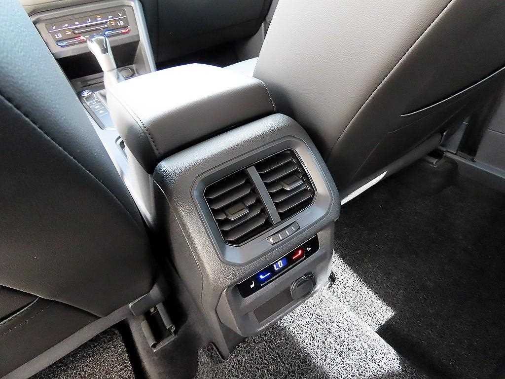 폭스바겐 티구안 티구안(2세대) 2.0 TDI 프레스티지 이미지 16