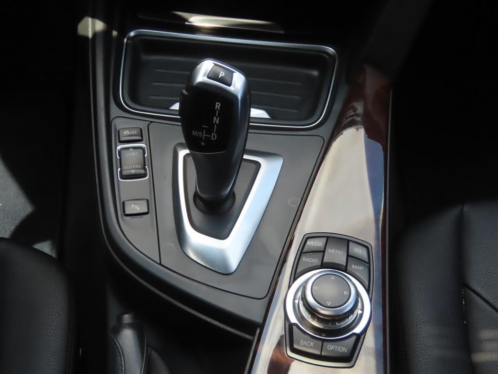 BMW 3시리즈 3시리즈 (F30) 320d 이미지 11