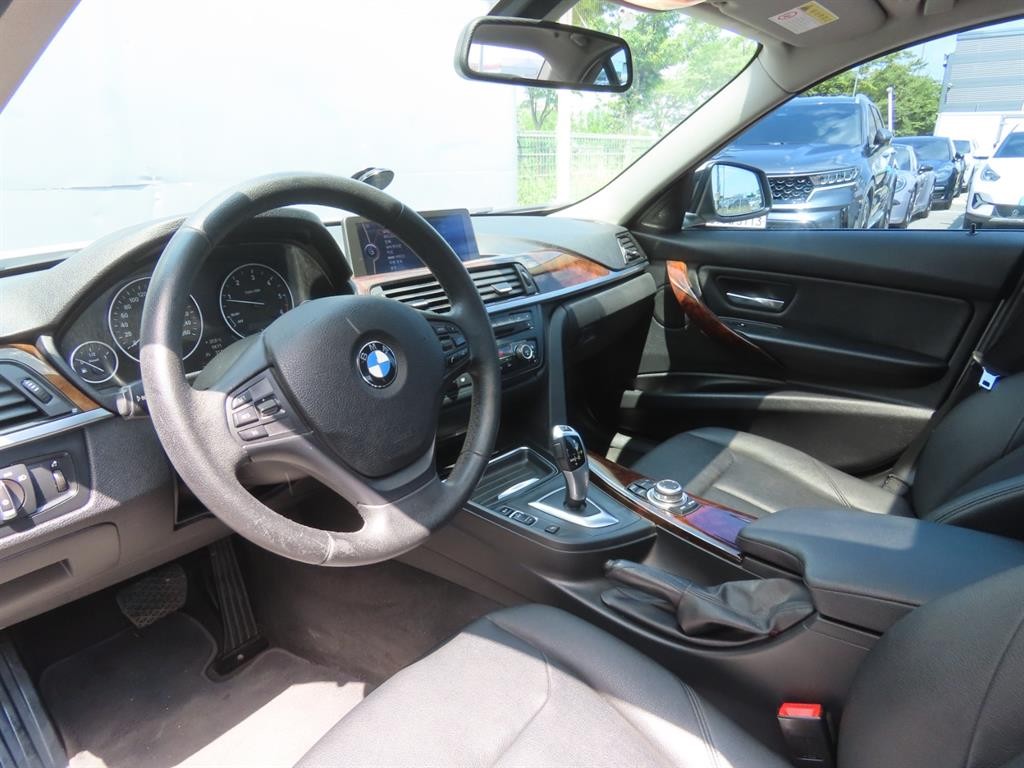 BMW 3시리즈 3시리즈 (F30) 320d 이미지 15