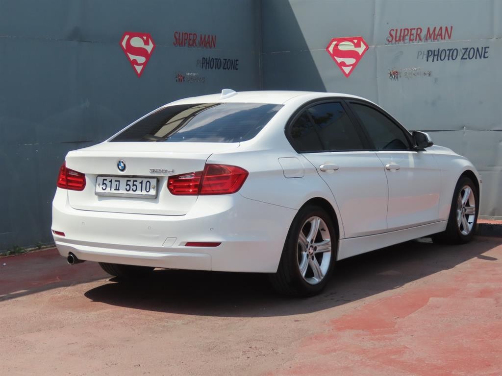 BMW 3시리즈 3시리즈 (F30) 320d 이미지 3