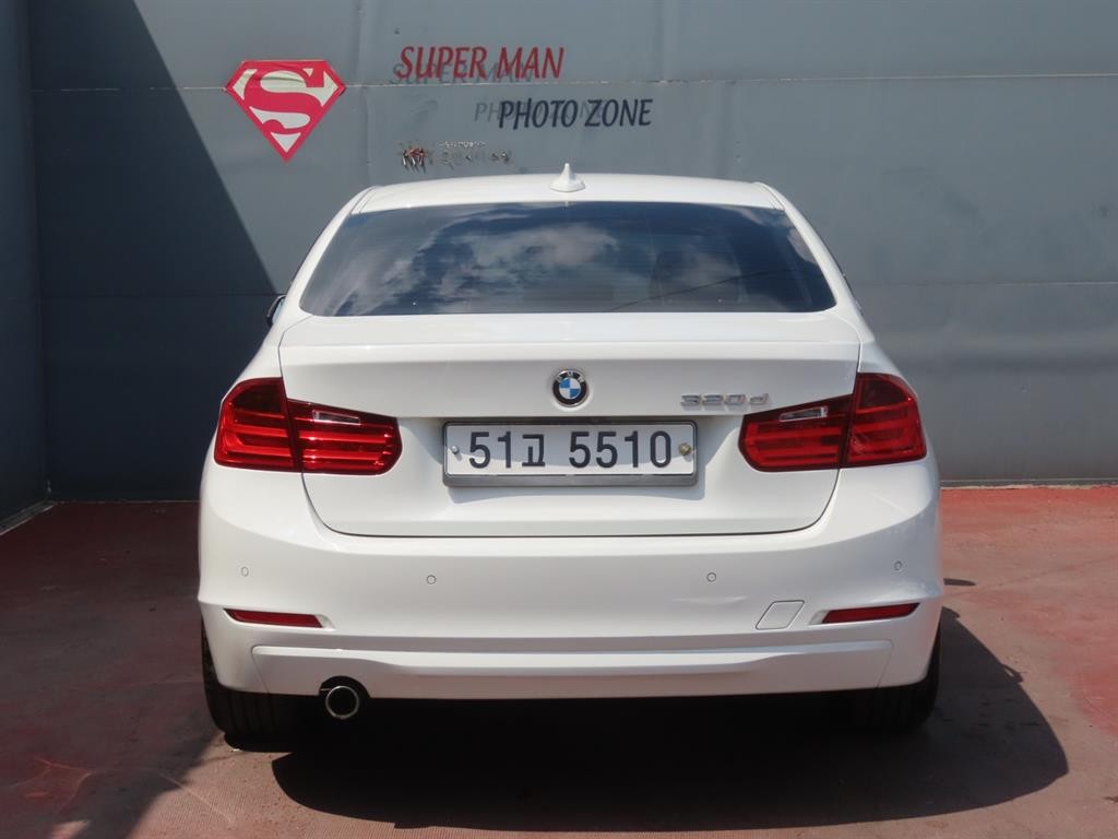 BMW 3시리즈 3시리즈 (F30) 320d 이미지 4