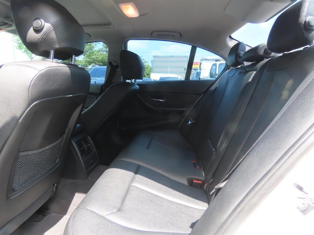BMW 3시리즈 3시리즈 (F30) 320d 이미지 6