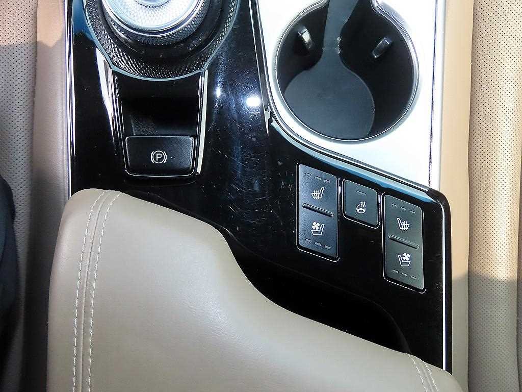 기아 K8 2.5 2WD 노블레스 이미지 12