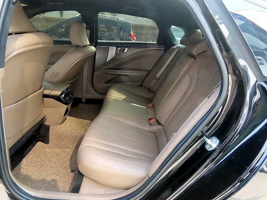 기아 K8 2.5 2WD 노블레스 이미지 6
