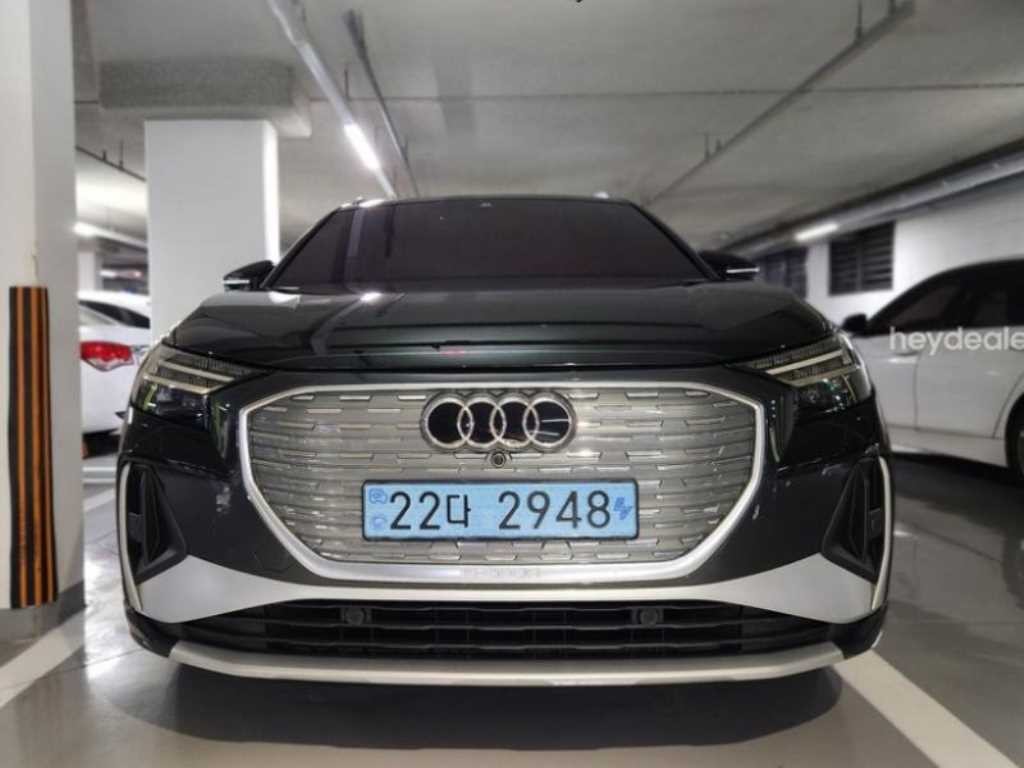 아우디 Q4 Q4 e-트론 40 프리미엄 이미지 1