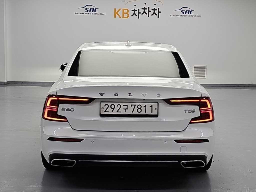 볼보 S60 S60(3세대) T5 인스크립션 이미지 3