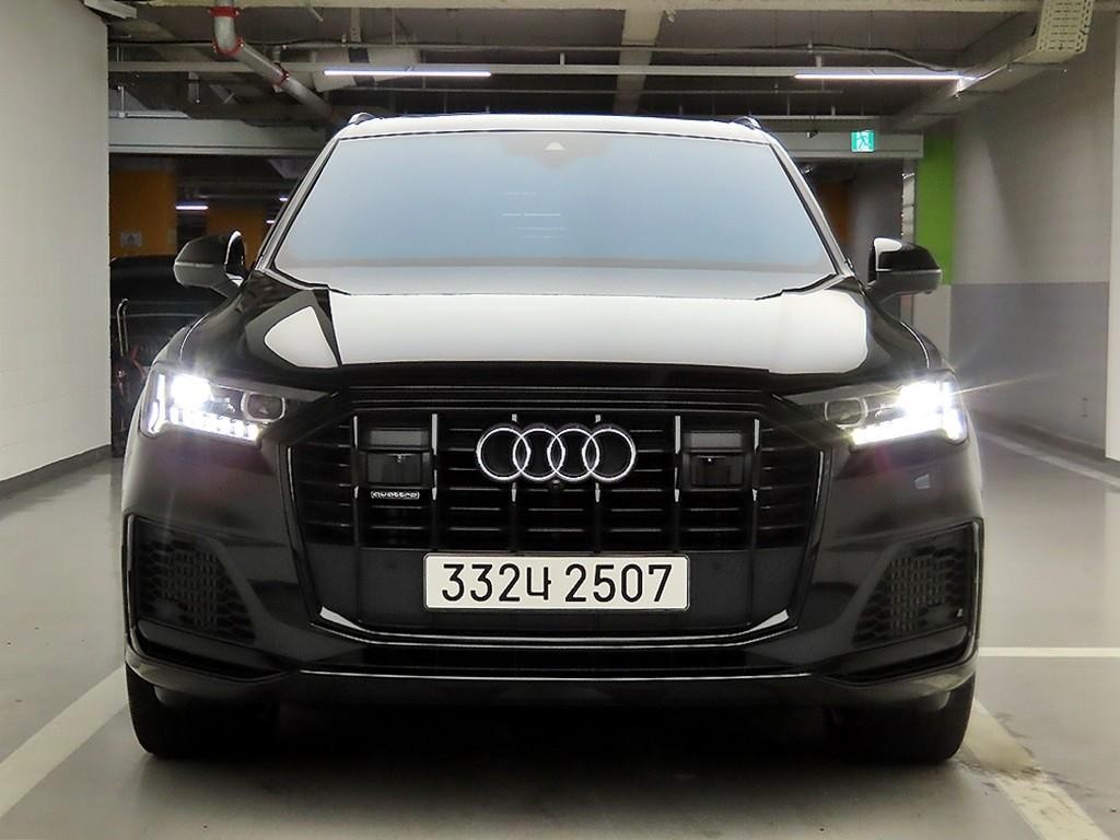아우디 Q7 Q7 (4M) 55 TFSI 콰트로 프리미엄 이미지 1