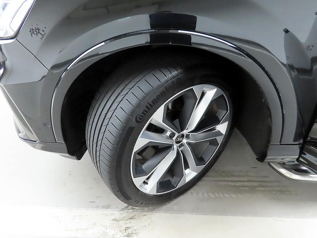 아우디 Q7 Q7 (4M) 55 TFSI 콰트로 프리미엄 이미지 19