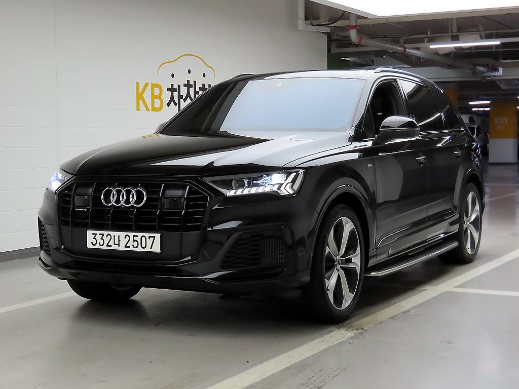 아우디 Q7 Q7 (4M) 55 TFSI 콰트로 프리미엄 이미지 2