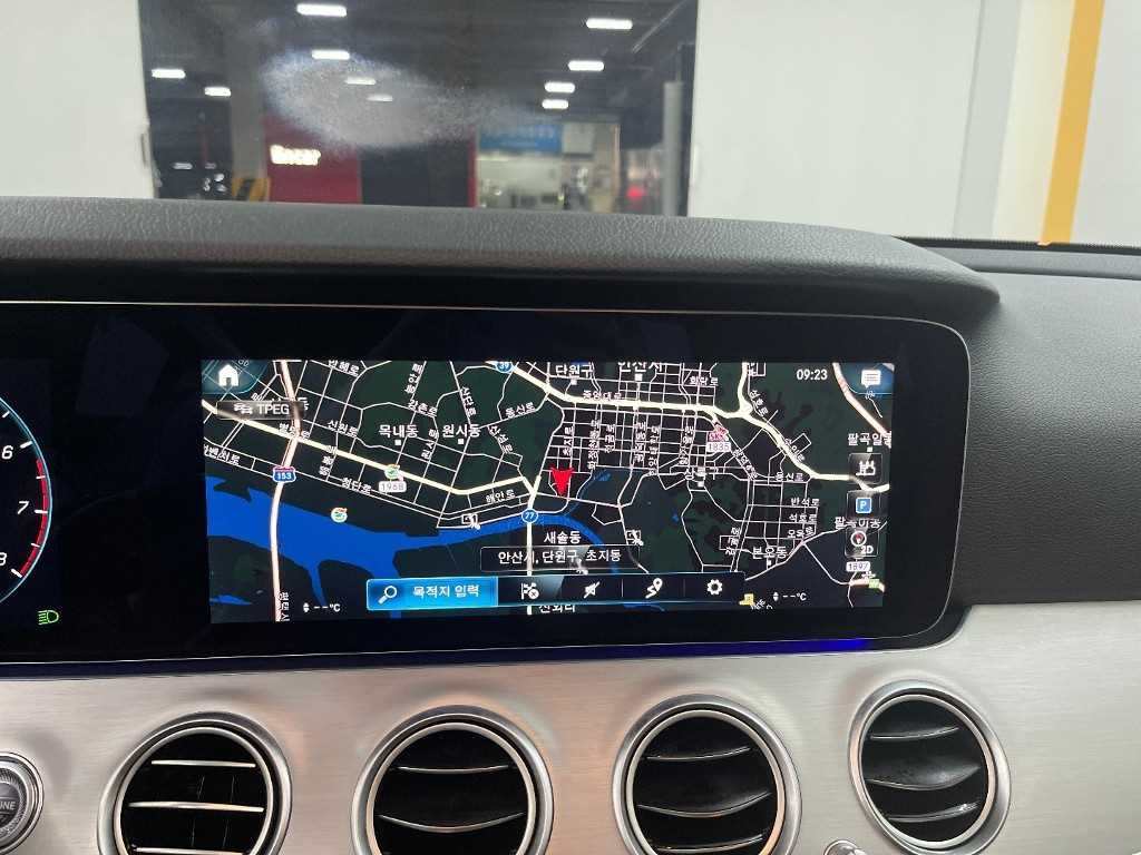 벤츠 E 클래스 E-클래스 W213 E250 아방가르드 이미지 13