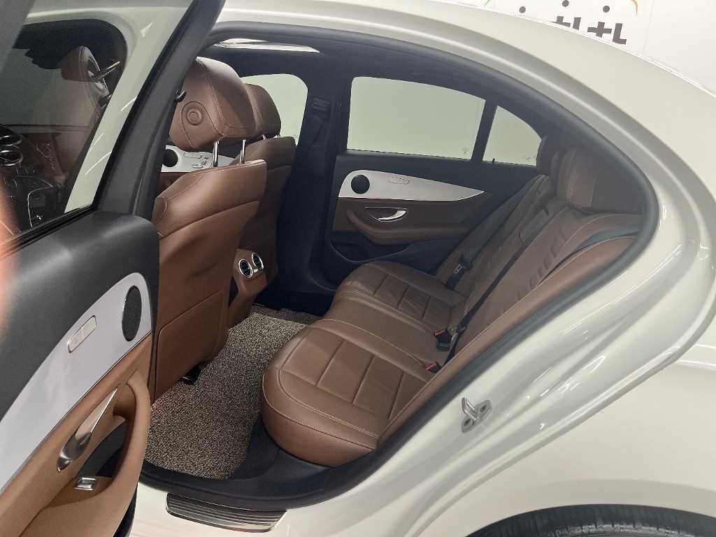 벤츠 E 클래스 E-클래스 W213 E250 아방가르드 이미지 6
