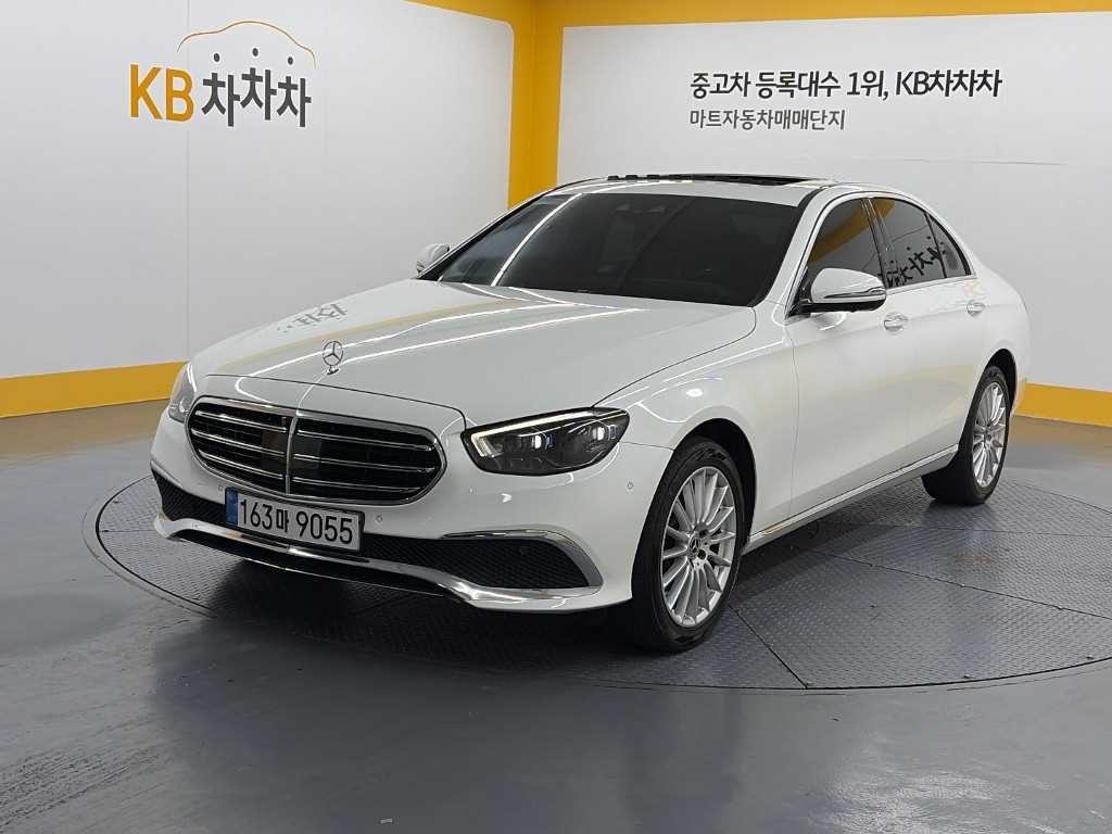 벤츠 E 클래스 E-클래스 W213 E220d 4MATIC 익스클루시브 이미지 1