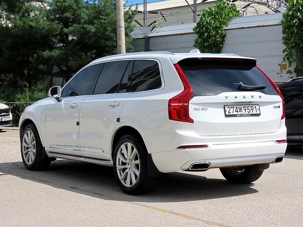 볼보 XC90 XC90 2세대 2.0 D5 AWD 인스크립션 이미지 3