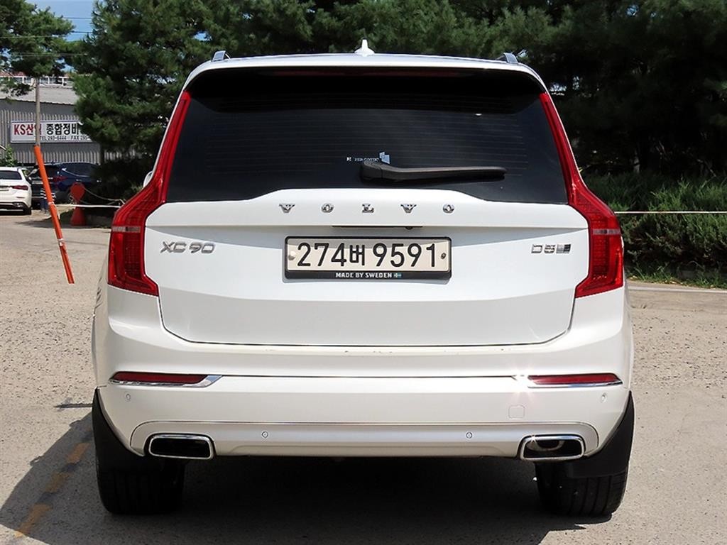 볼보 XC90 XC90 2세대 2.0 D5 AWD 인스크립션 이미지 4