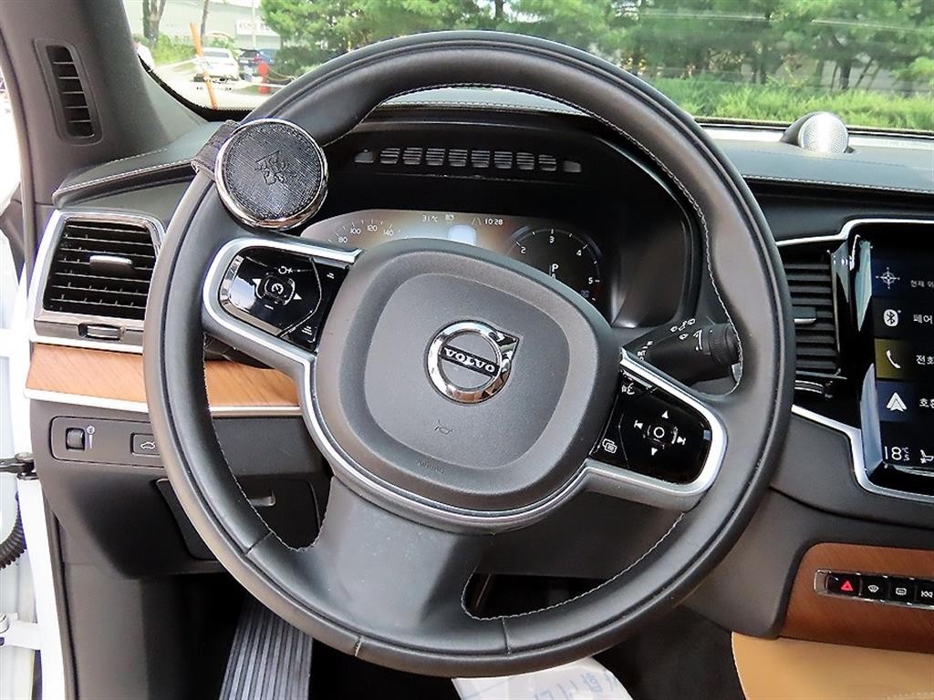 볼보 XC90 XC90 2세대 2.0 D5 AWD 인스크립션 이미지 9