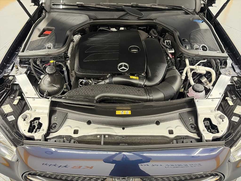 벤츠 E 클래스 E-클래스 W213 E350 4MATIC 아방가르드 이미지 5