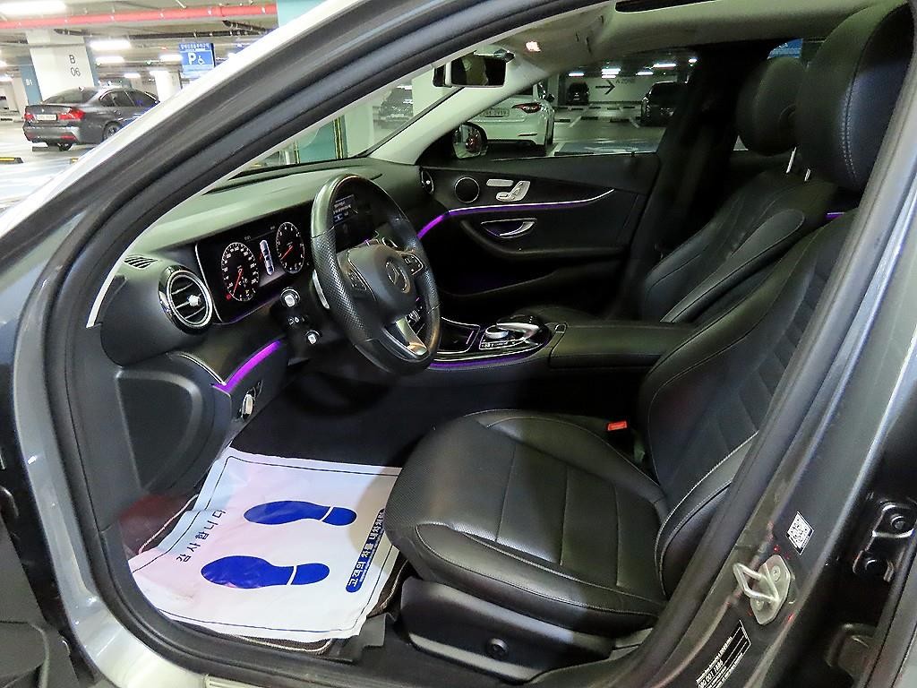 벤츠 E 클래스 E-클래스 W213 E300 4MATIC 아방가르드 이미지 6