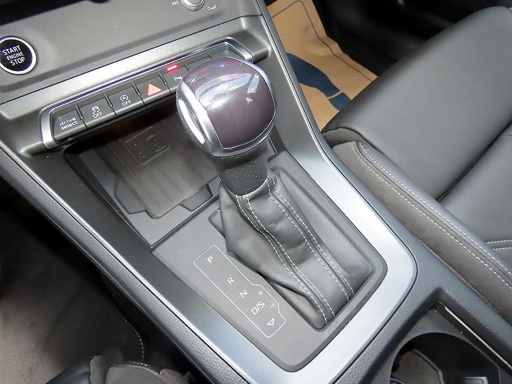 아우디 Q3 Q3 (F3) 35 TDI 스포트백 프리미엄 이미지 11
