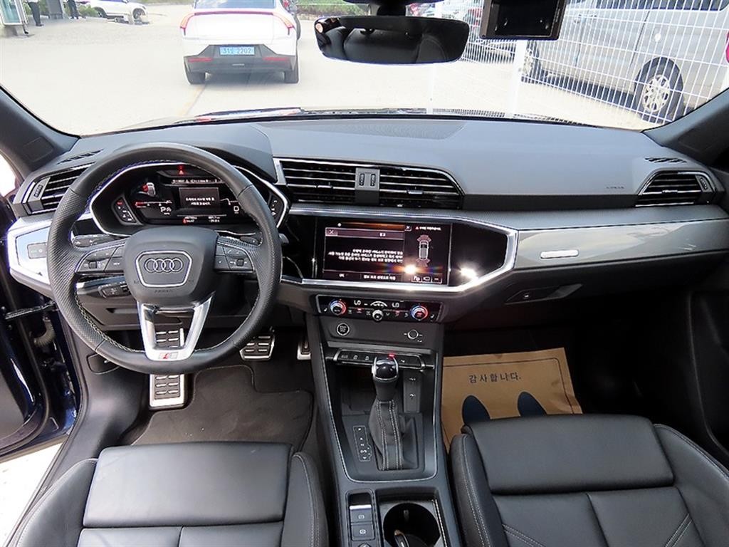 아우디 Q3 Q3 (F3) 35 TDI 스포트백 프리미엄 이미지 7