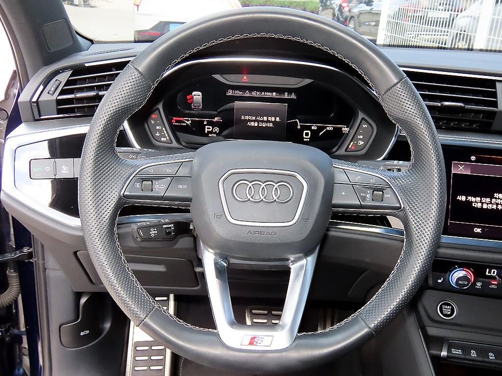 아우디 Q3 Q3 (F3) 35 TDI 스포트백 프리미엄 이미지 8