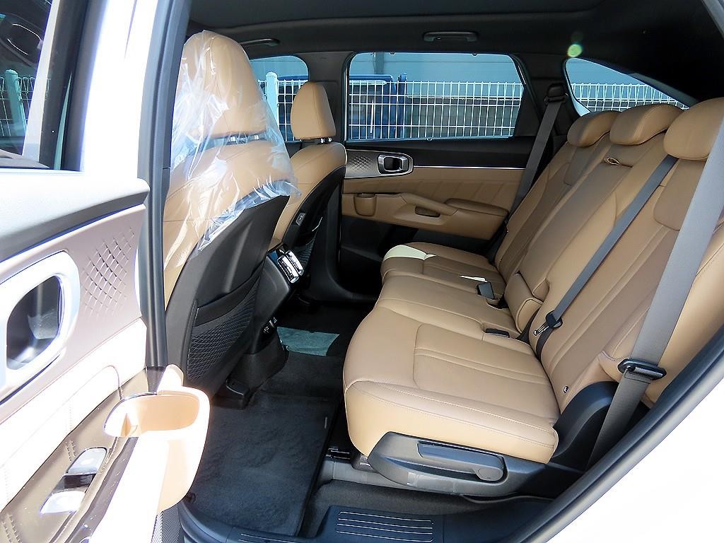 기아 쏘렌토 더 뉴 쏘렌토 4세대 가솔린 2.5T 2WD 노블레스 이미지 6