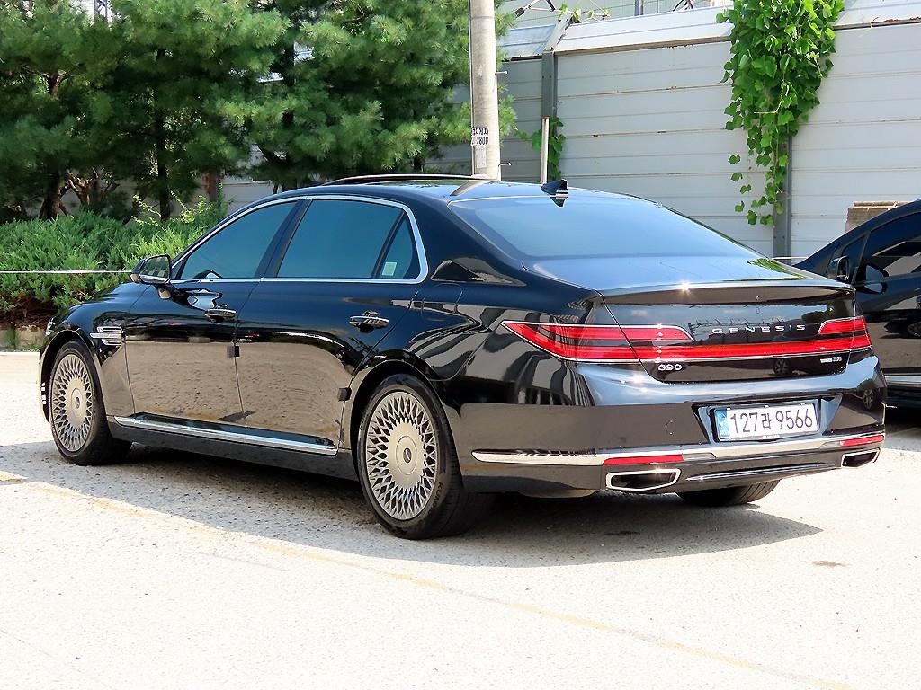 제네시스 G90 3.8 GDI AWD 프리미엄 럭셔리 이미지 3