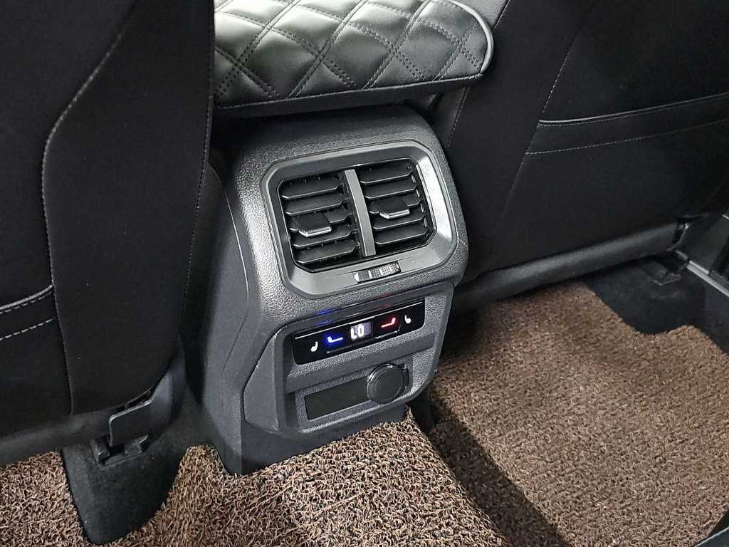 폭스바겐 티구안 티구안 올스페이스 2.0 TSI 프레스티지 이미지 13