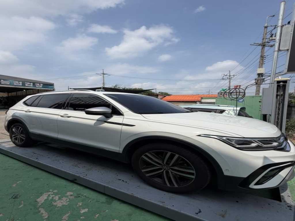 폭스바겐 티구안 티구안 올스페이스 2.0 TSI 프레스티지 이미지 3