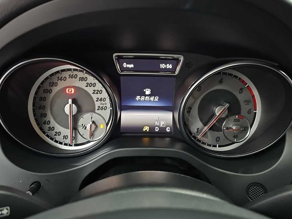 벤츠 CLA 클래스 CLA클래스 CLA 200d 4MATIC 이미지 6