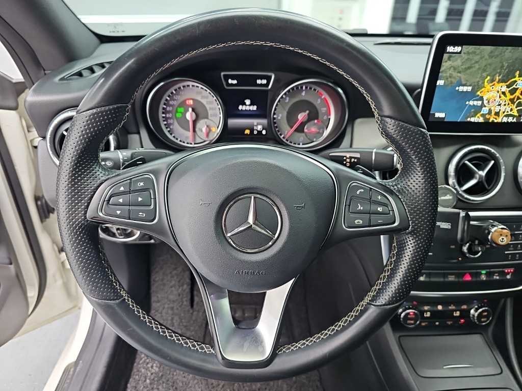 벤츠 CLA 클래스 CLA클래스 CLA 200d 4MATIC 이미지 9