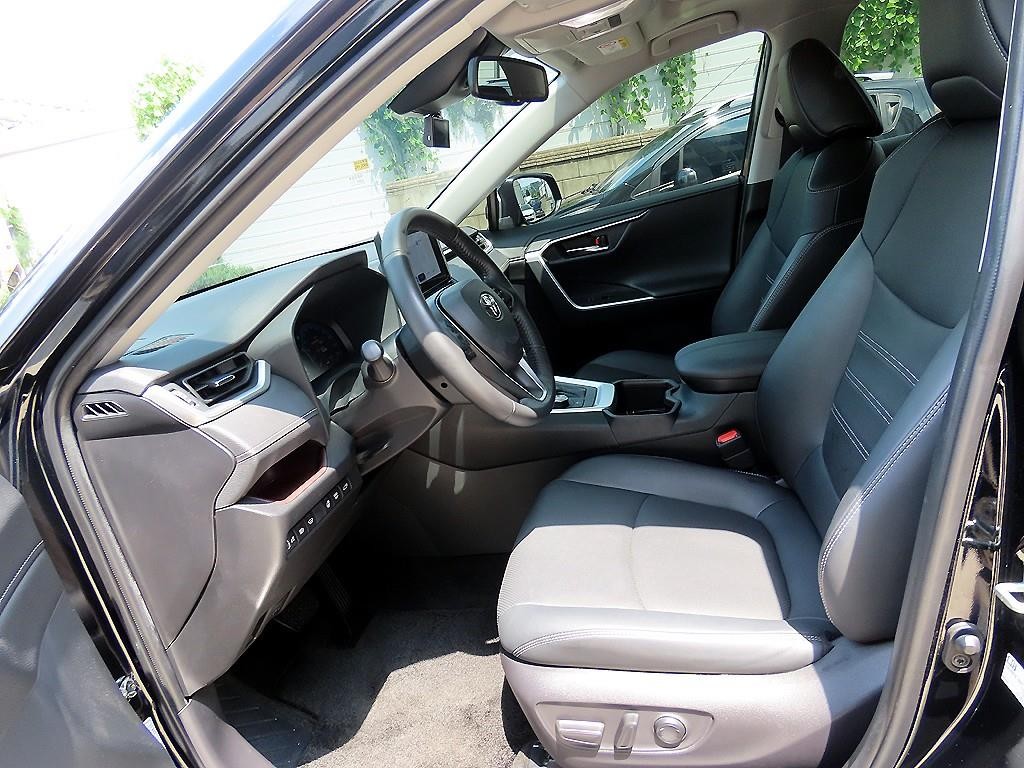 토요타 라브4 RAV4(5세대) 2.5 4WD 하이브리드 LTD 이미지 5