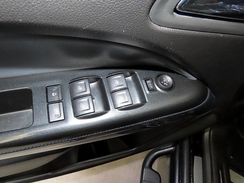 쉐보레 콜로라도 리얼 뉴 콜로라도 3.6 Z71-X 미드나잇 4WD 이미지 13