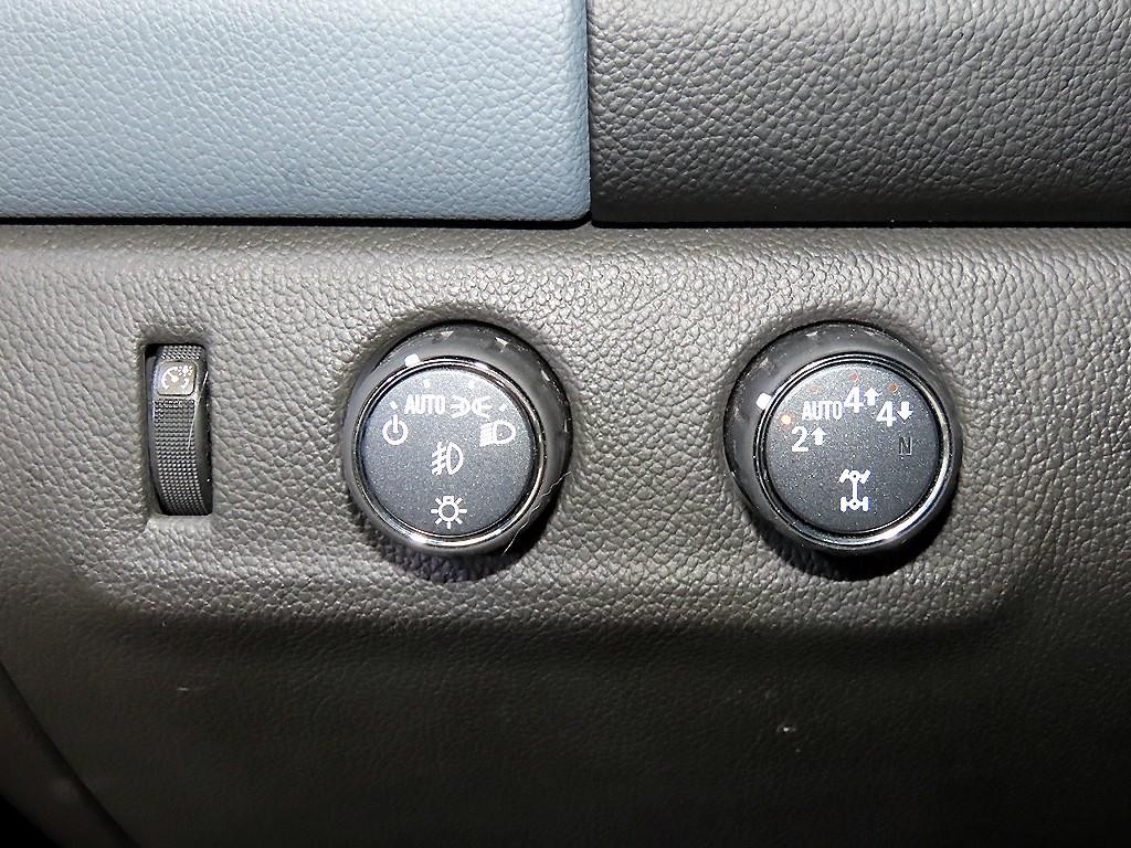 쉐보레 콜로라도 리얼 뉴 콜로라도 3.6 Z71-X 미드나잇 4WD 이미지 14