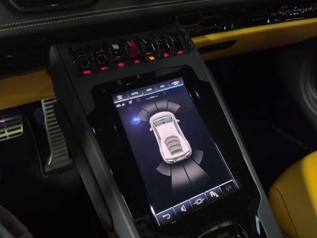 람보르기니 우라칸 LP640-4 에보 이미지 11