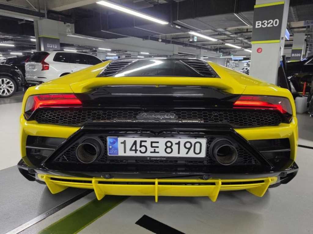 람보르기니 우라칸 LP640-4 에보 이미지 6