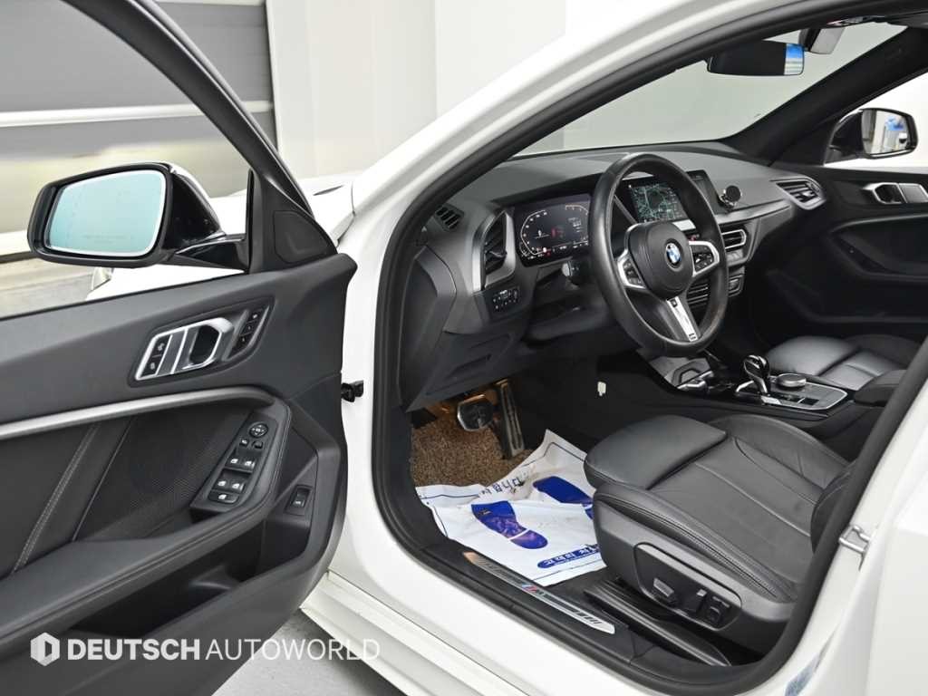 BMW 1시리즈 1시리즈 (F40) 120i M 스포츠 이미지 11
