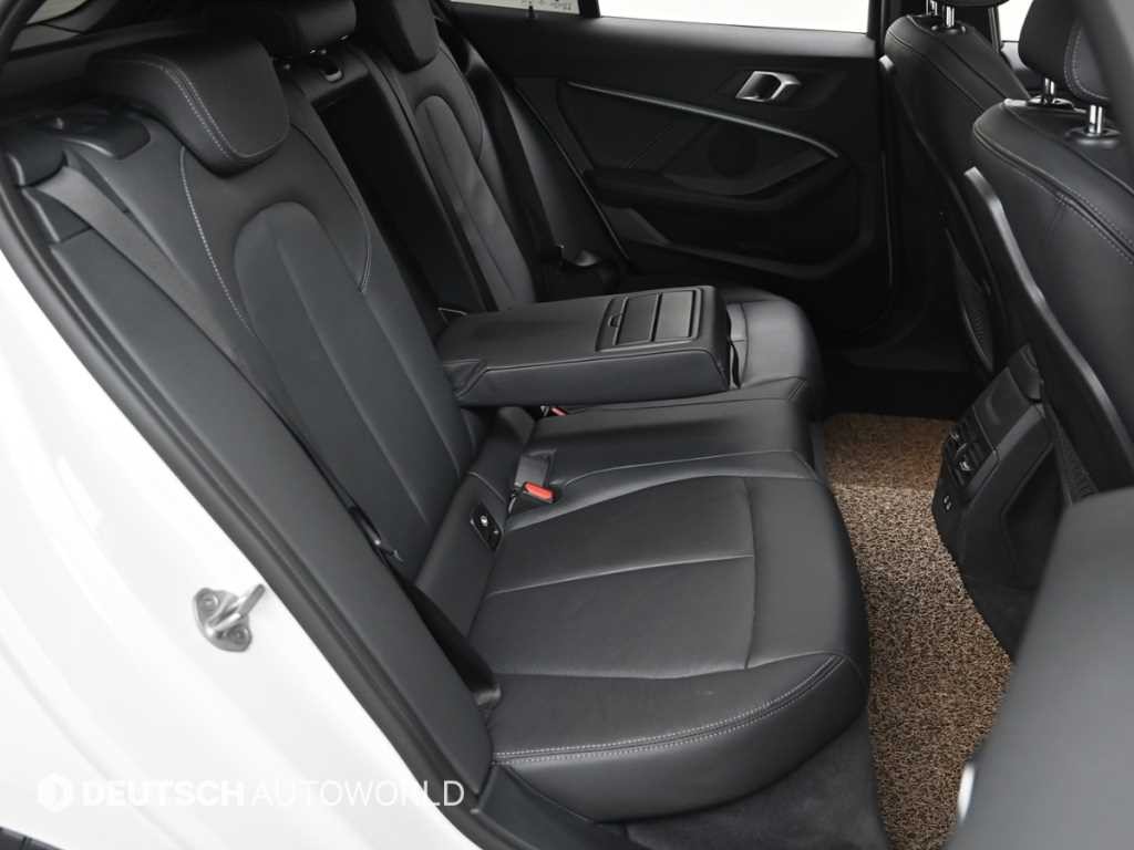 BMW 1시리즈 1시리즈 (F40) 120i M 스포츠 이미지 12