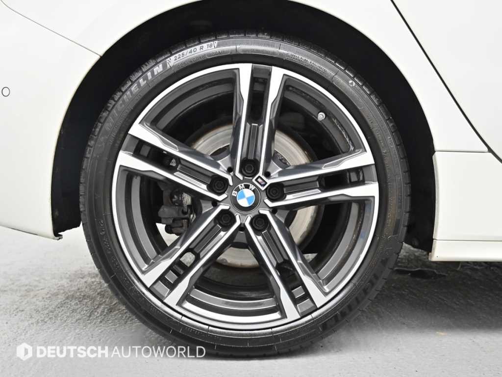 BMW 1시리즈 1시리즈 (F40) 120i M 스포츠 이미지 5