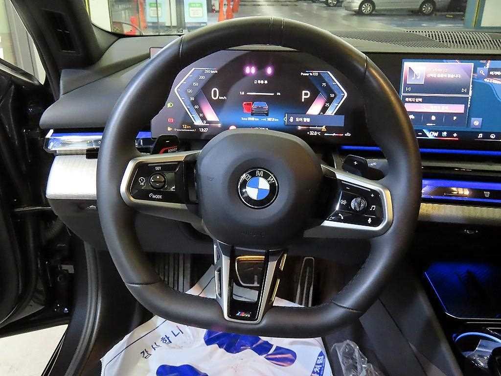 BMW 5시리즈 5시리즈 (G60) 520i M 스포츠 이미지 8