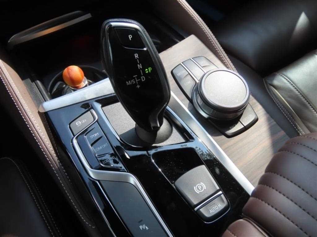 BMW 5시리즈 5시리즈 (G30) 520i M 스포츠 이미지 6